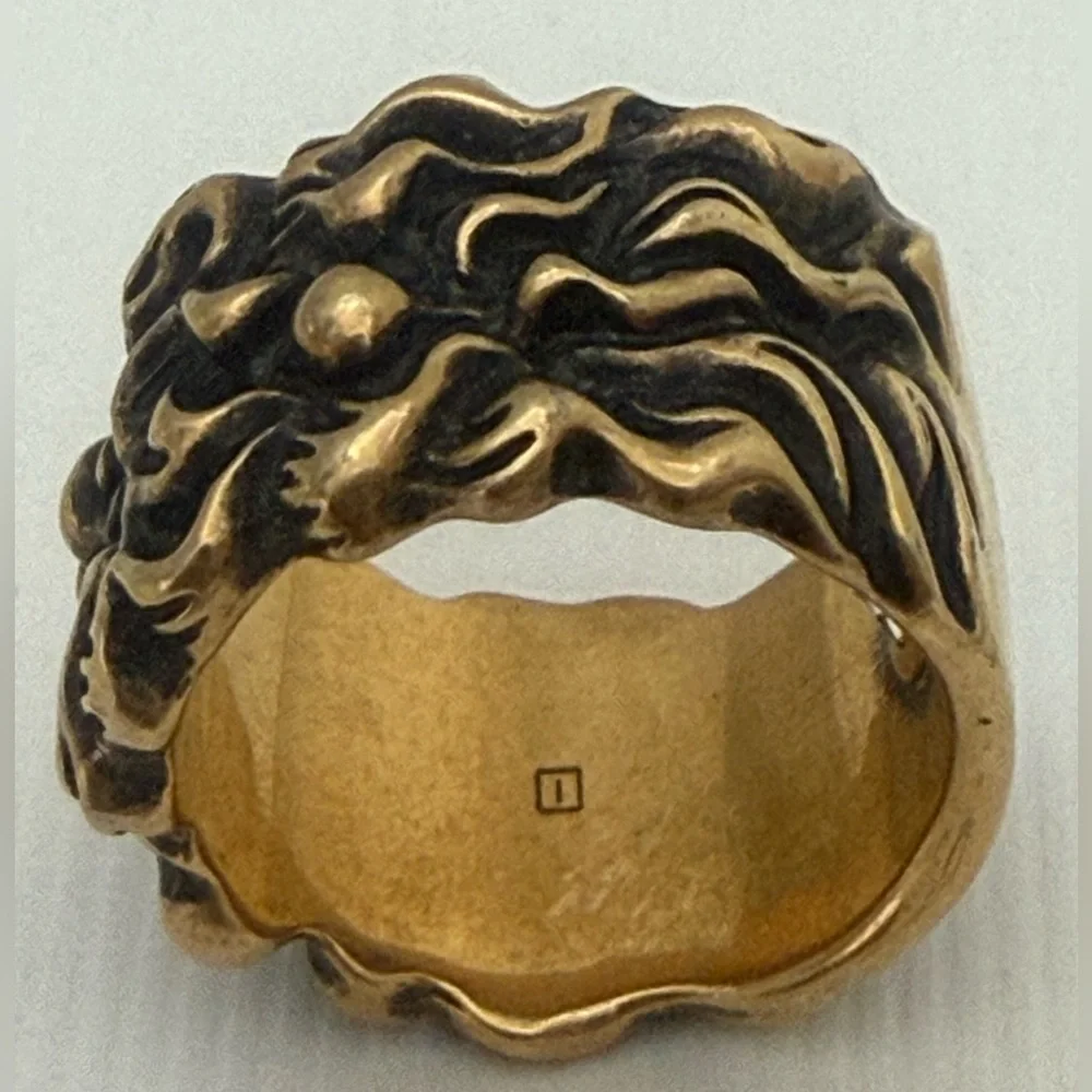 GUCCI Lion Hair Rhinestone Gold Tone Ring - Picture 7 of 9